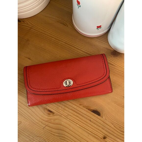 COACH Park Leather Turnlock Slim Envelope Wallet RED - Picture 1 of 4